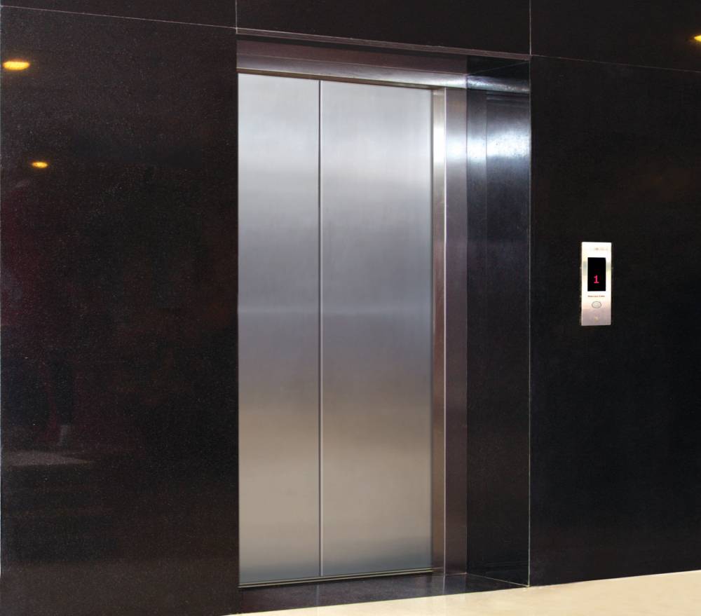 Automatic Lift - S.S.Door